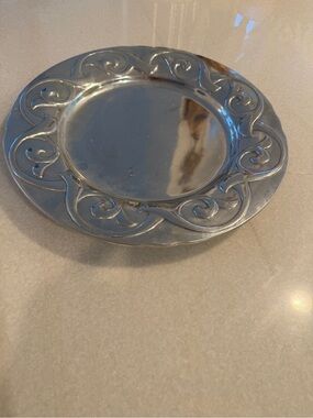Wilton Armetale Metallic Silver Serving Platter